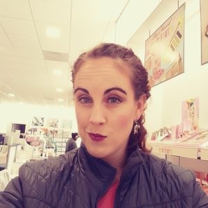 Meet your Posher, Lindsey